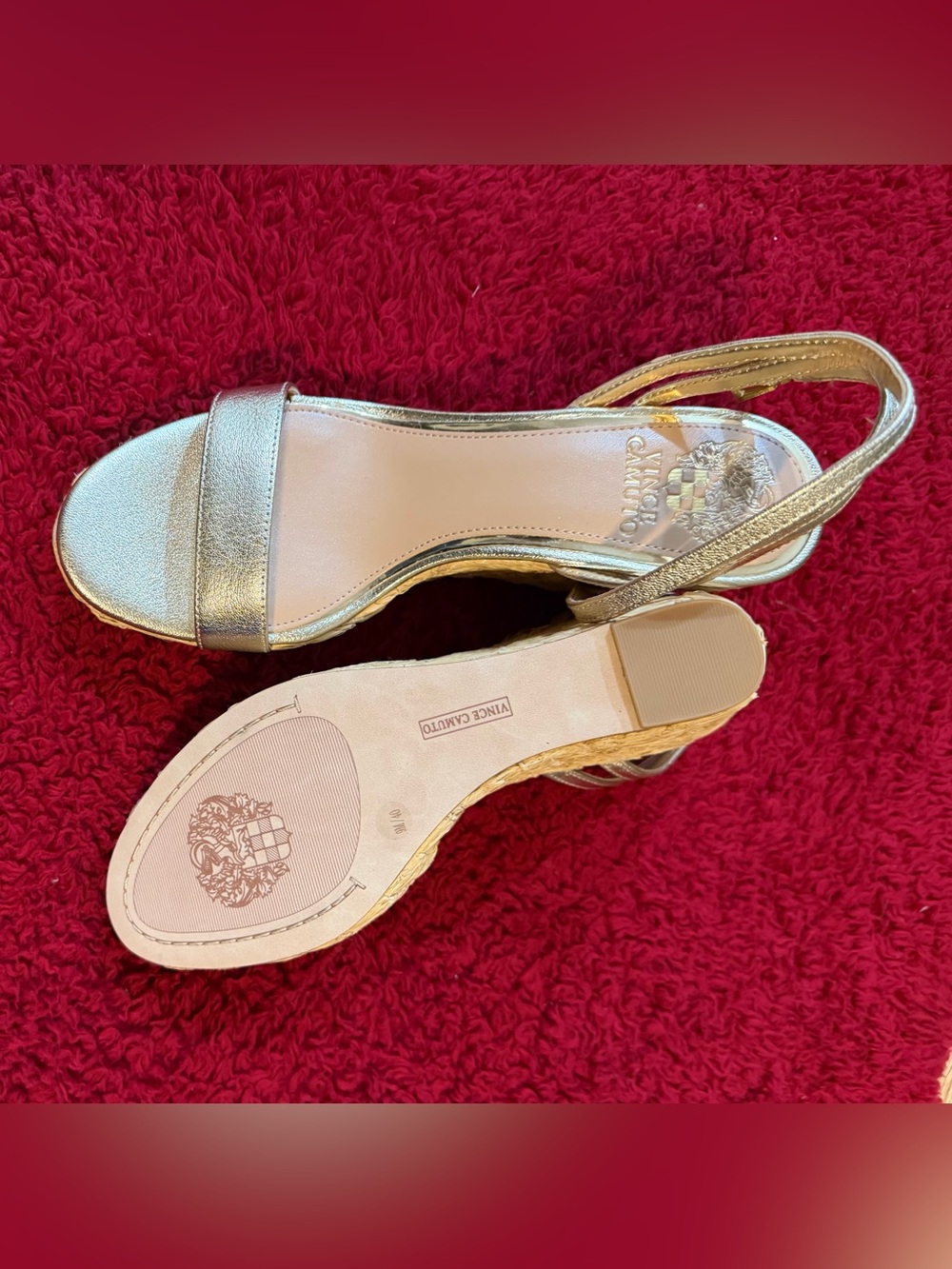 Vince Camuto
Emrey Wedge Sandals. - Picture 4 of 4